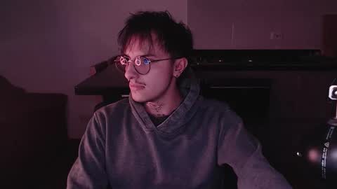 Teo independent model online show from January 9, 2026, 2:36 am