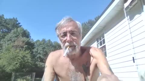 Teak online show from September 15, 2025, 4:29 pm