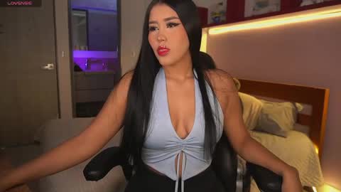 Loren Soler    Sophie Soler 19 years online show from April 14, 2026, 3:40 pm