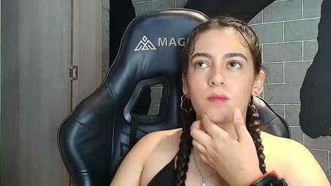 ashley online show from December 5, 2025, 6:15 pm