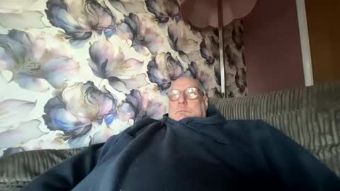 Mark online show from January 10, 2026, 3:25 pm