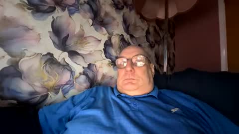 Mark online show from February 8, 2026, 4:21 pm