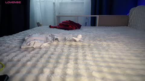 Mary     X TechnoElfff  INST    fansly kissmary online show from March 4, 2025, 11:51 am