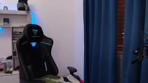 Teddy online show from December 29, 2024, 6:27 pm