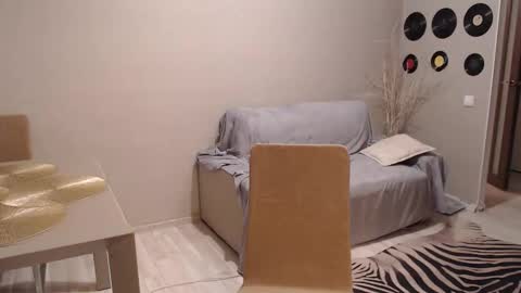 Teddy online show from October 1, 2025, 8:04 pm