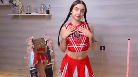 Alice and Cassie online show from July 17, 2026, 3:46 am