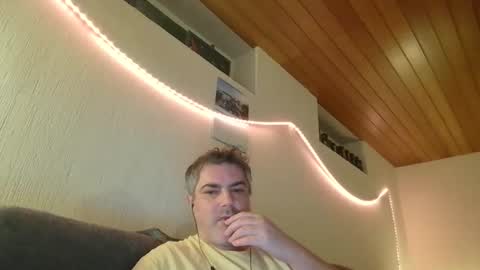 Peter online show from February 2, 2025, 1:34 am