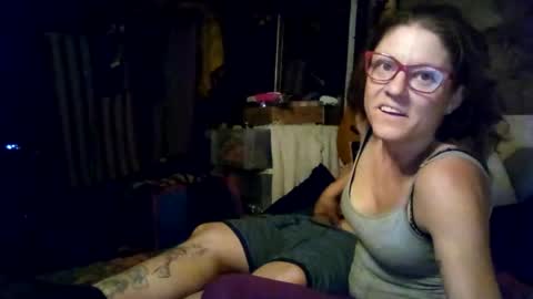 Snapshot of teelciara191 chatting on June 12, 2026, 1:43 pm Xyainou online show from June 12, 2026, 1:43 pm