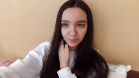 Kimi online show from November 22, 2025, 6:23 am