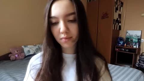 Kimi online show from November 27, 2025, 10:17 am