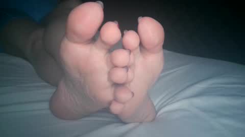 Viv West online show from November 18, 2025, 3:01 am