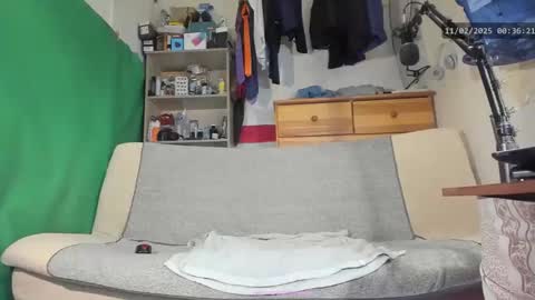 Virg Lszl online show from February 10, 2025, 11:34 pm