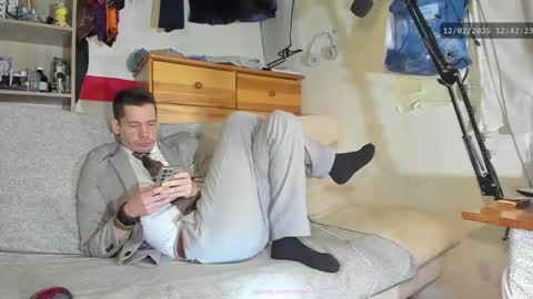 Virg Lszl online show from February 12, 2025, 11:40 am