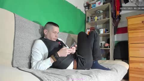 Virg Lszl online show from February 18, 2025, 5:20 am