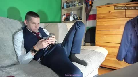 Virg Lszl online show from February 25, 2025, 3:16 pm