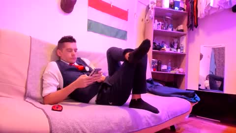 Snapshot of telepaticman chatting on December 16, 2025, 5:56 am Virg Lszl online show from December 16, 2025, 5:56 am