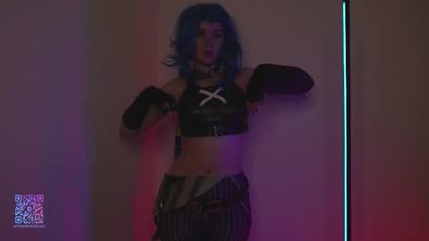 Sarah     online show from September 16, 2025, 6:09 pm