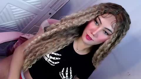 Im Dianna DONT FORGET TO FOLLOW ME   online show from February 14, 2025, 5:30 am