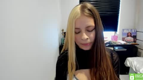 Snapshot of temptressweet chatting on July 1, 2026, 9:58 pm Scar online show from July 1, 2026, 9:58 pm