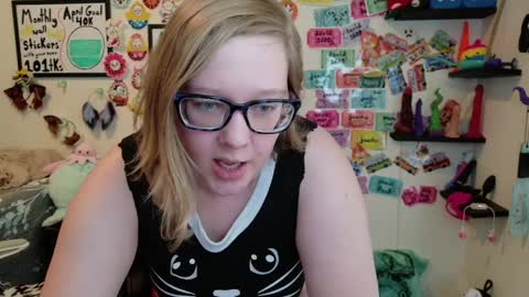 Pixie and Tentacle Overlord online show from April 10, 2026, 10:14 pm