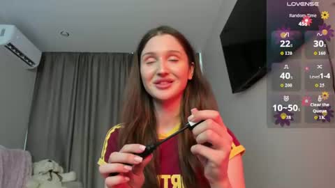 Snapshot of tender_babyyy chatting on July 10, 2026, 11:57 am Amina online show from July 10, 2026, 11:57 am