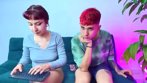 tender_dust online show from March 5, 2025, 9:04 pm