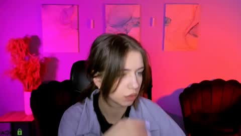 ur Louise online show from March 6, 2026, 9:50 am