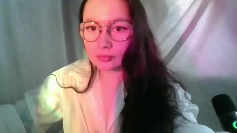 tendre_amelia online show from April 9, 2026, 6:19 am