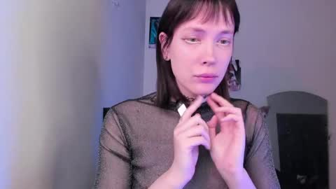 Kira online show from April 20, 2026, 9:05 pm