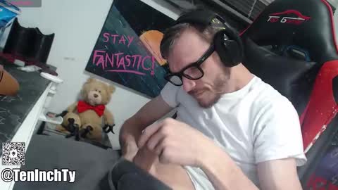 Ty online show from November 18, 2025, 6:45 pm