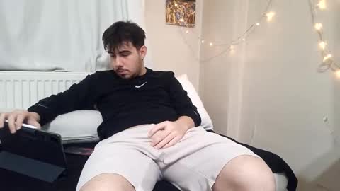 Teo online show from February 25, 2026, 12:09 am