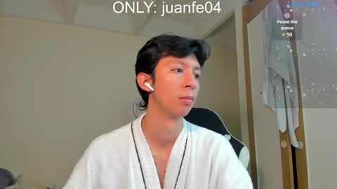 Juanfe  online show from December 11, 2024, 1:37 am