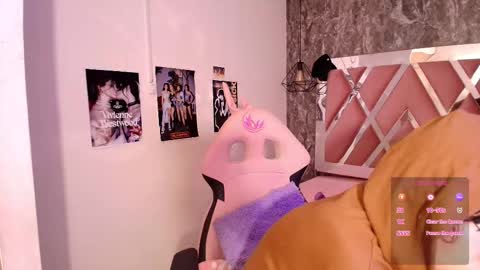 Terra Elowen online show from October 18, 2025, 11:33 am