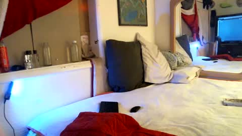 Axle online show from January 2, 2025, 8:39 am