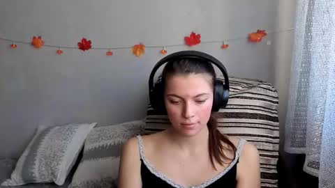 Anny Simpson online show from October 20, 2025, 4:57 am