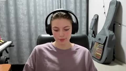 Snapshot of terranaufzinger chatting on May 6, 2026, 9:09 pm Anny Simpson online show from May 6, 2026, 9:09 pm