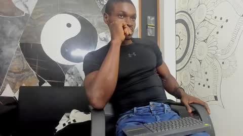 terranze_z online show from February 8, 2025, 7:49 pm