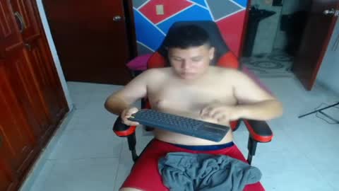 terryy_hot online show from April 17, 2026, 5:21 am