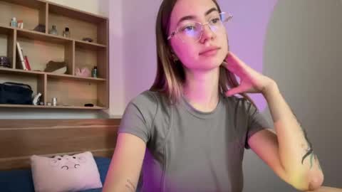 Snapshot of tessa_calmness chatting on April 23, 2026, 2:35 am tessa_calmness online show from April 23, 2026, 2:35 am