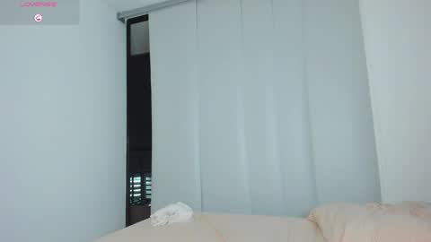 Tessa online show from April 9, 2026, 12:43 am