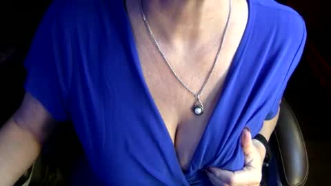 tessa_foxxx online show from November 4, 2025, 12:21 am