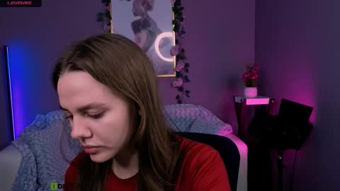 Tessa online show from October 19, 2025, 9:37 pm