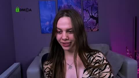 Tessa online show from November 8, 2025, 12:38 pm