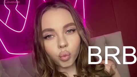 Tessa 3 online show from March 6, 2025, 4:41 am