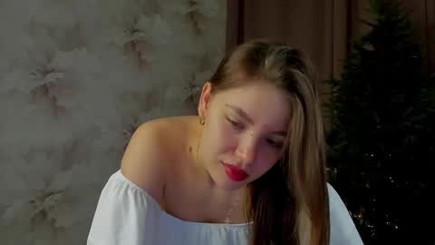 Tessa online show from December 16, 2025, 4:39 am