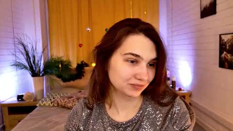 Tessa online show from December 22, 2025, 5:48 am