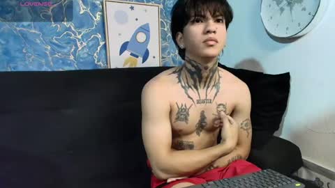 Snapshot of tessarion_black chatting on June 9, 2026, 4:57 am Tessarion online show from June 9, 2026, 4:57 am