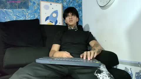 Snapshot of tessarion_black chatting on July 9, 2026, 4:05 am Tessarion online show from July 9, 2026, 4:05 am