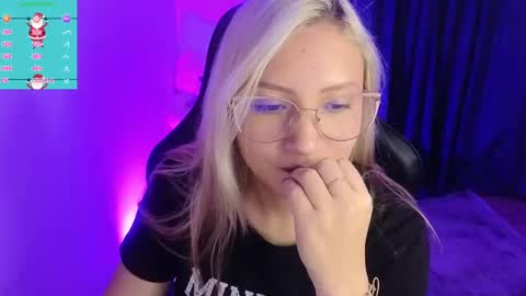 Tessy online show from December 19, 2024, 8:34 pm