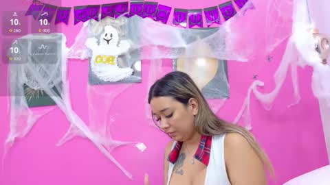  Madisson  online show from October 22, 2025, 12:27 pm